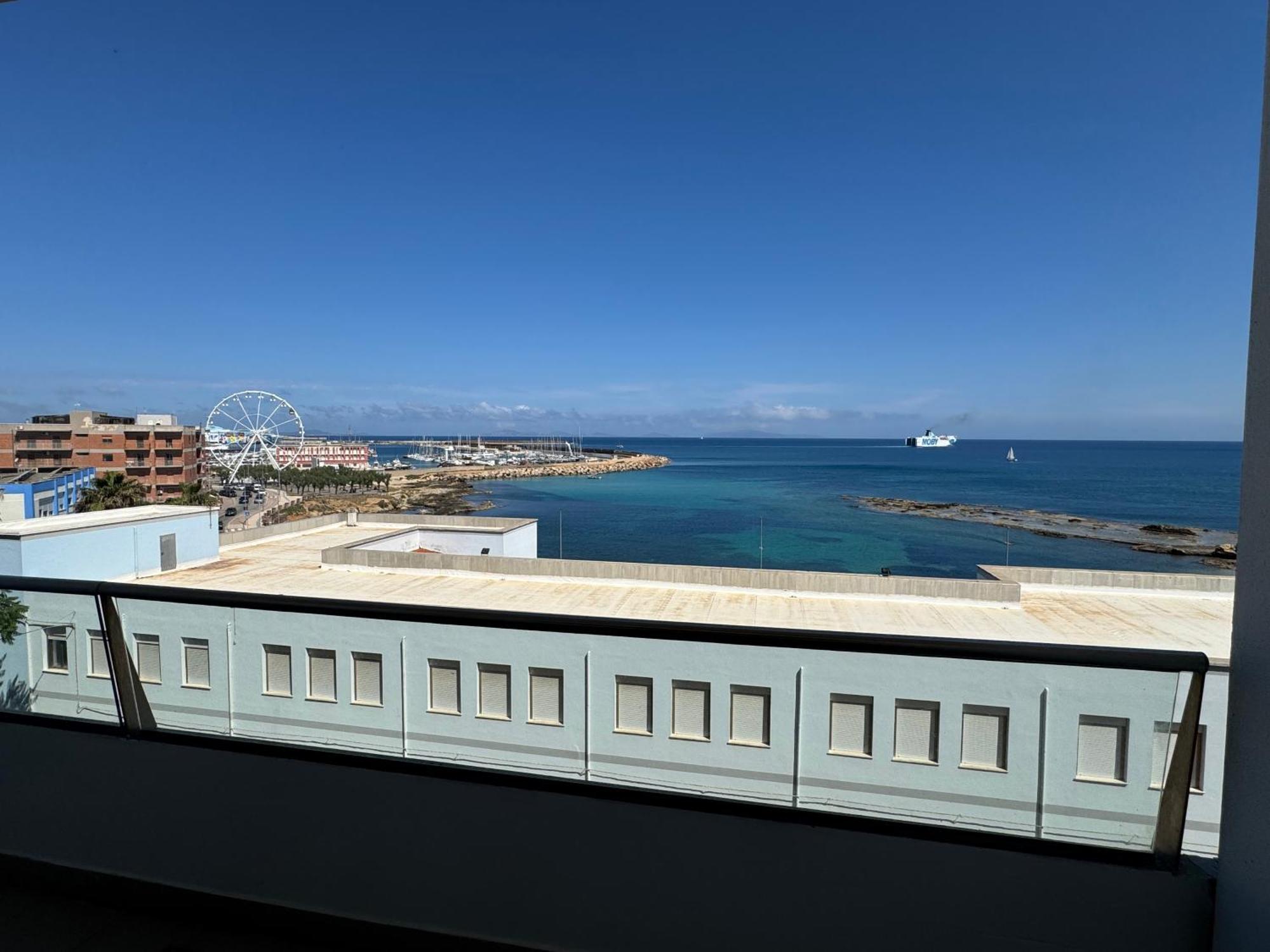 Appartamenti Lungomare بورتو توريس المظهر الخارجي الصورة